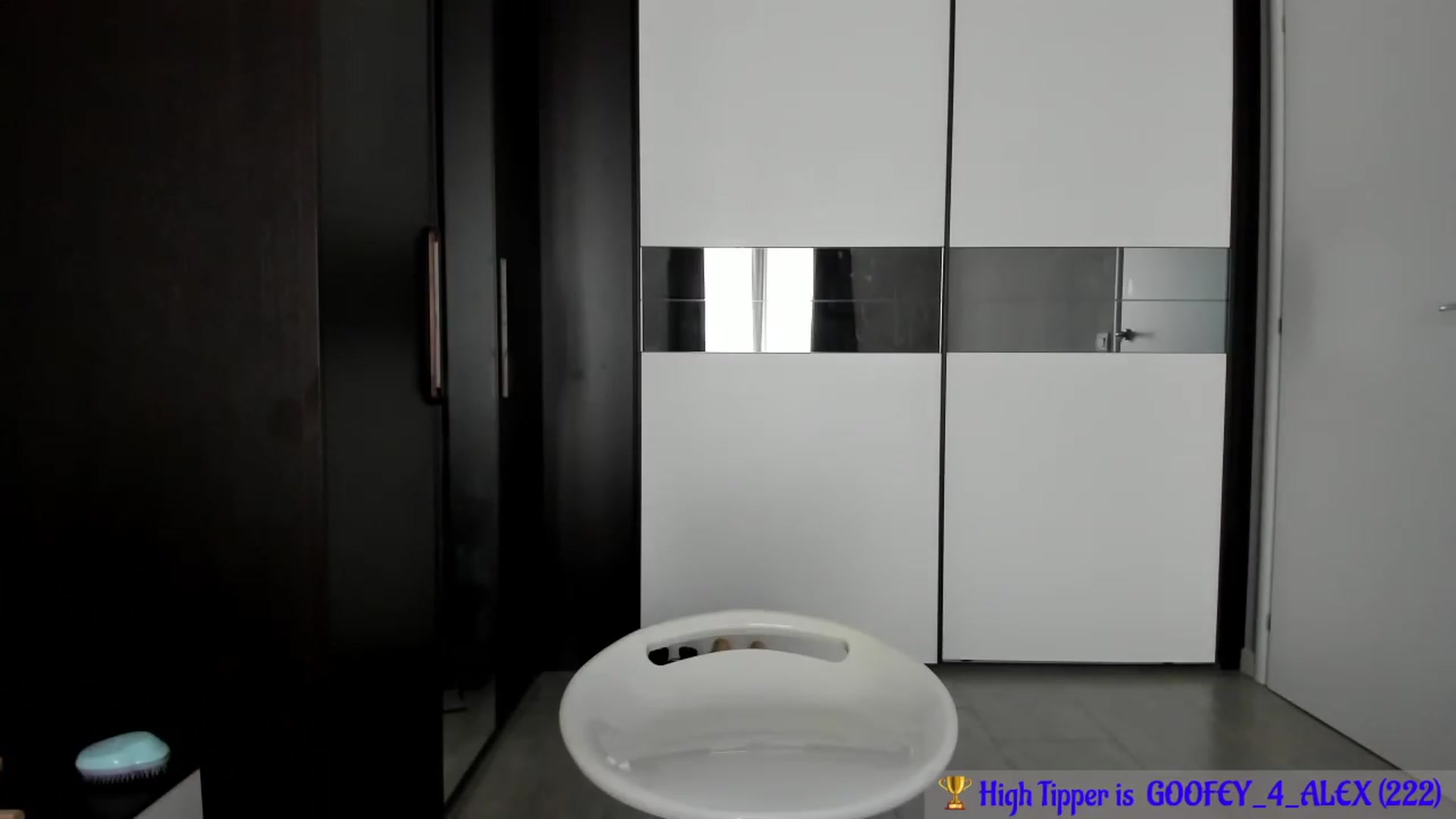 Gallery image thumbnail from Shots_Nd_Legs's myfreecams stream on, 03/05/2024, 15:44 image 13 of 20