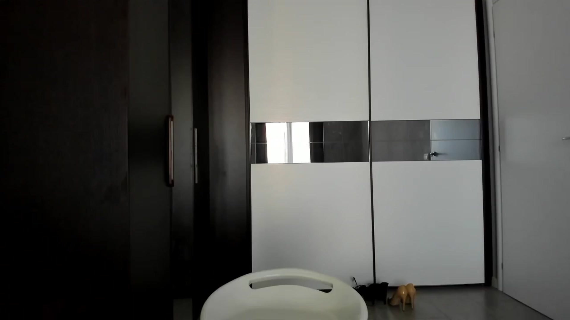 Gallery image thumbnail from Shots_Nd_Legs's myfreecams stream on, 03/12/2024, 15:43 image 18 of 20