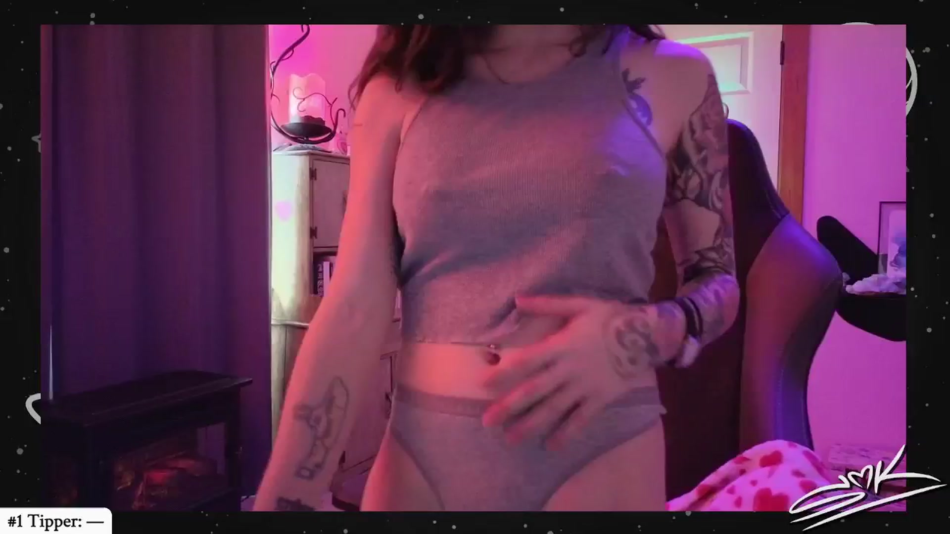 Gallery image thumbnail from ShowMeKitties's myfreecams stream on, 09/18/2024, 19:15 image 5 of 20