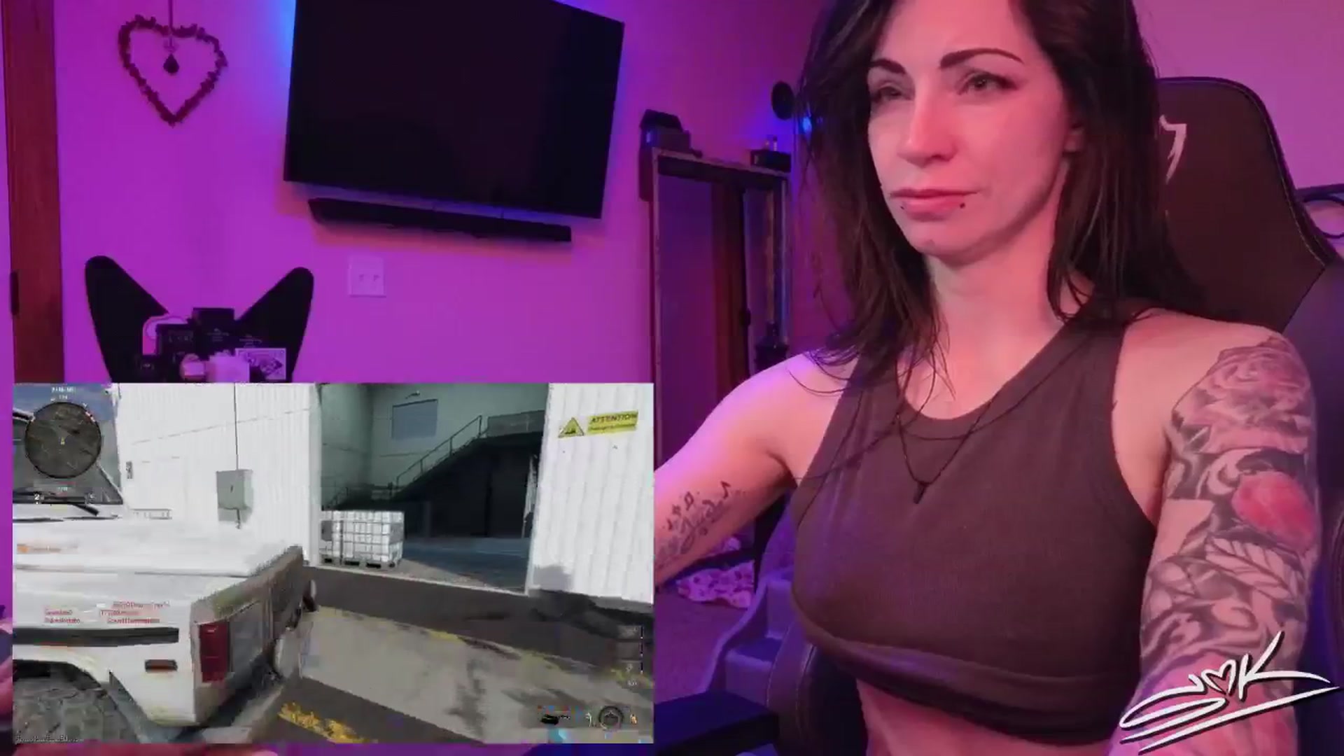 Gallery image thumbnail from ShowMeKitties's myfreecams stream on, 06/06/2025, 09:24 image 3 of 20