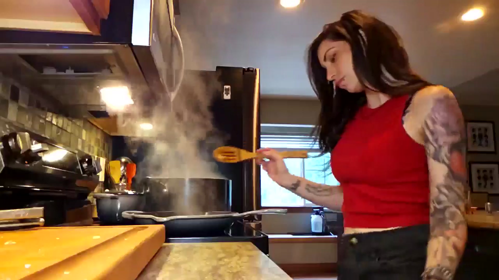 Gallery image thumbnail from ShowMeKitties's myfreecams stream on, 07/22/2025, 24:27 image 3 of 20