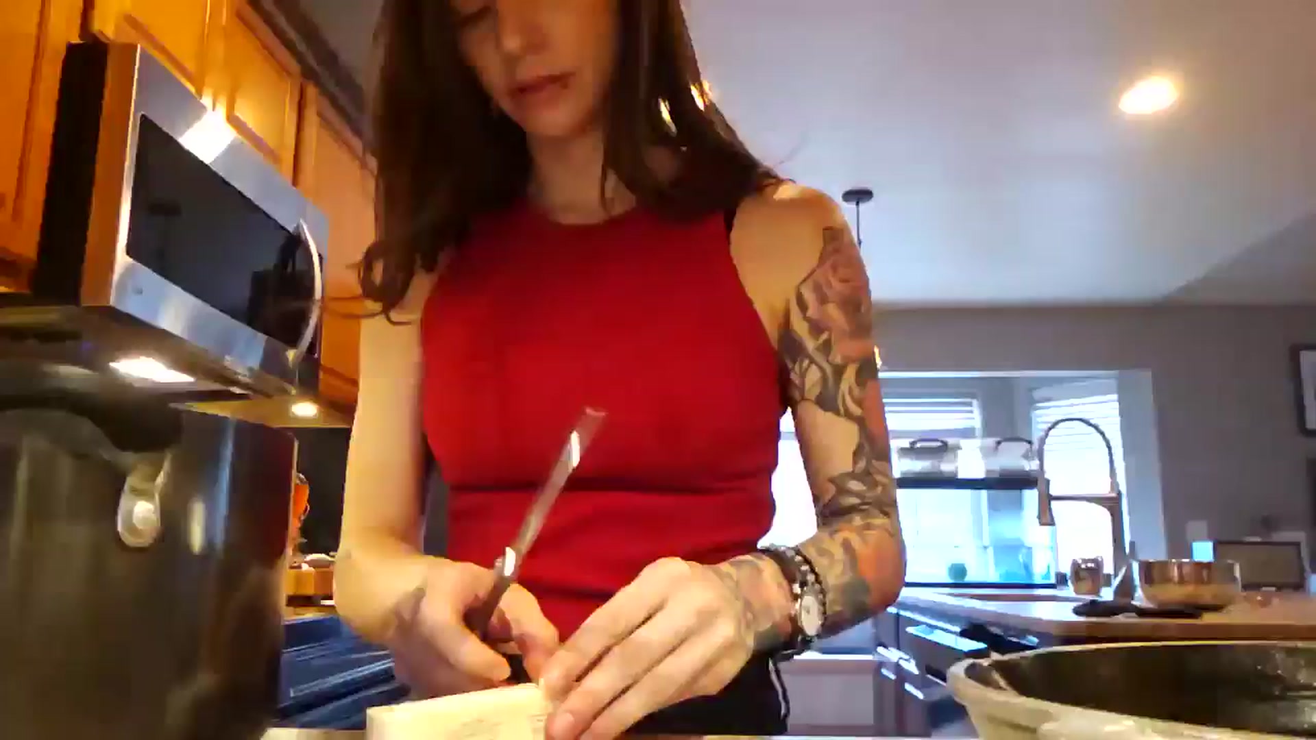 Gallery image thumbnail from ShowMeKitties's myfreecams stream on, 07/22/2025, 24:27 image 18 of 20