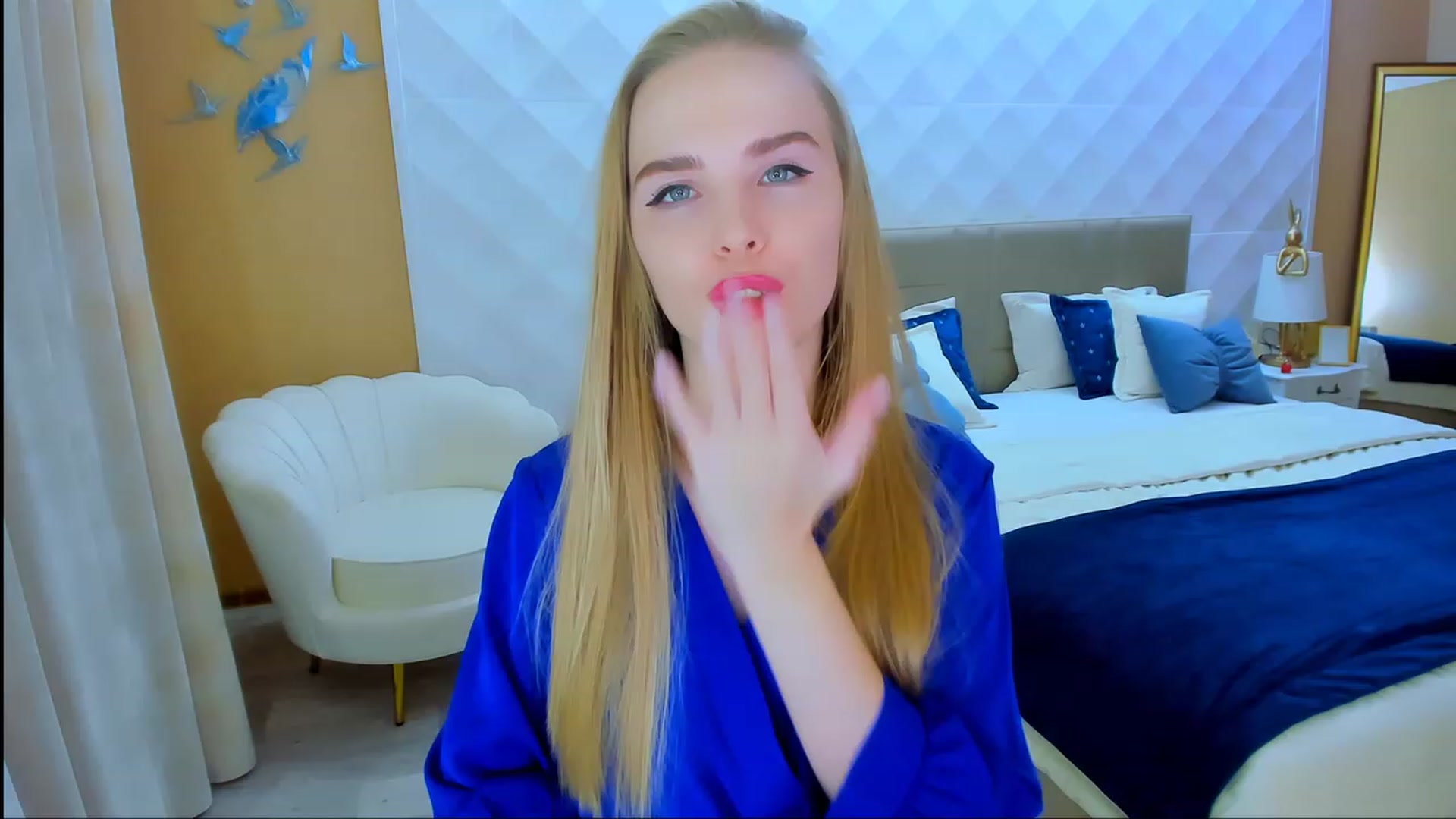 Gallery image thumbnail from ShowMeTheWay's myfreecams stream on, 12/02/2023, 12:28 image 12 of 20