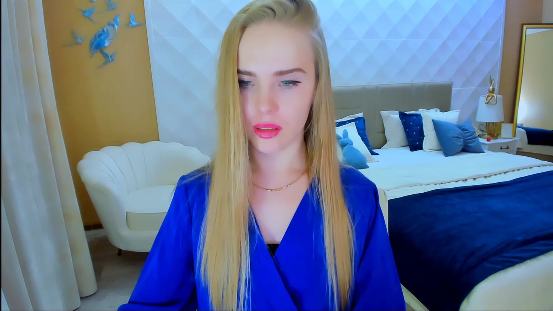 Gallery image thumbnail from ShowMeTheWay's myfreecams stream on, 12/02/2023, 13:27 image 10 of 20