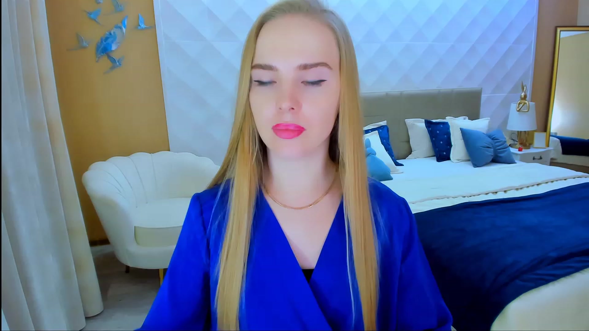Gallery image thumbnail from ShowMeTheWay's myfreecams stream on, 12/02/2023, 15:48 image 1 of 20