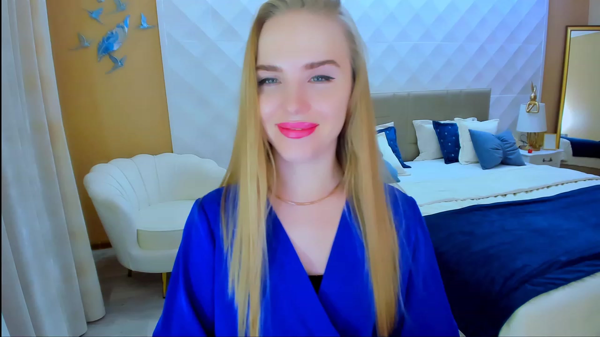 Gallery image thumbnail from ShowMeTheWay's myfreecams stream on, 12/02/2023, 17:25 image 15 of 20