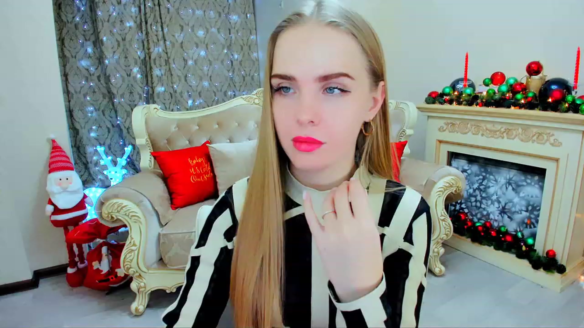 Gallery image thumbnail from ShowMeTheWay's myfreecams stream on, 12/07/2023, 13:38 image 6 of 20