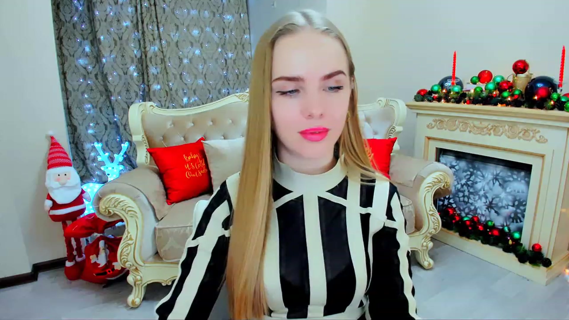 Gallery image thumbnail from ShowMeTheWay's myfreecams stream on, 12/07/2023, 13:38 image 19 of 20