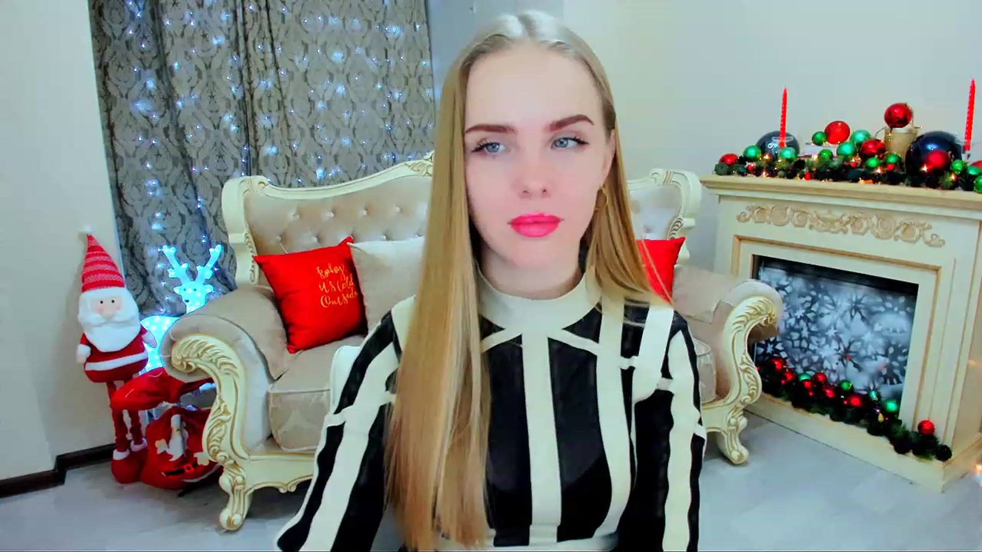 Gallery image thumbnail from ShowMeTheWay's myfreecams stream on, 12/07/2023, 13:38 image 12 of 20