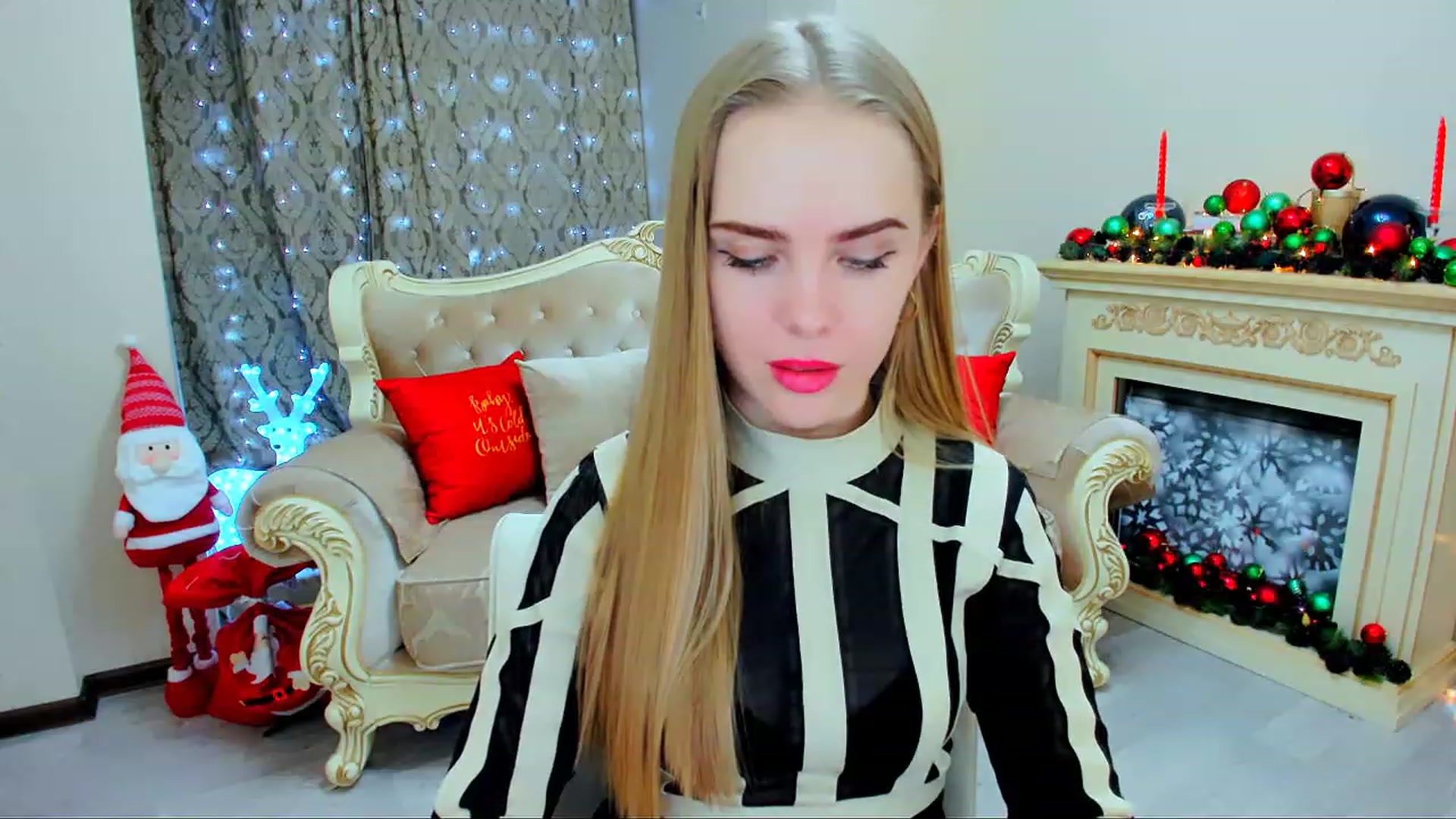 Gallery image thumbnail from ShowMeTheWay's myfreecams stream on, 12/07/2023, 13:38 image 10 of 20