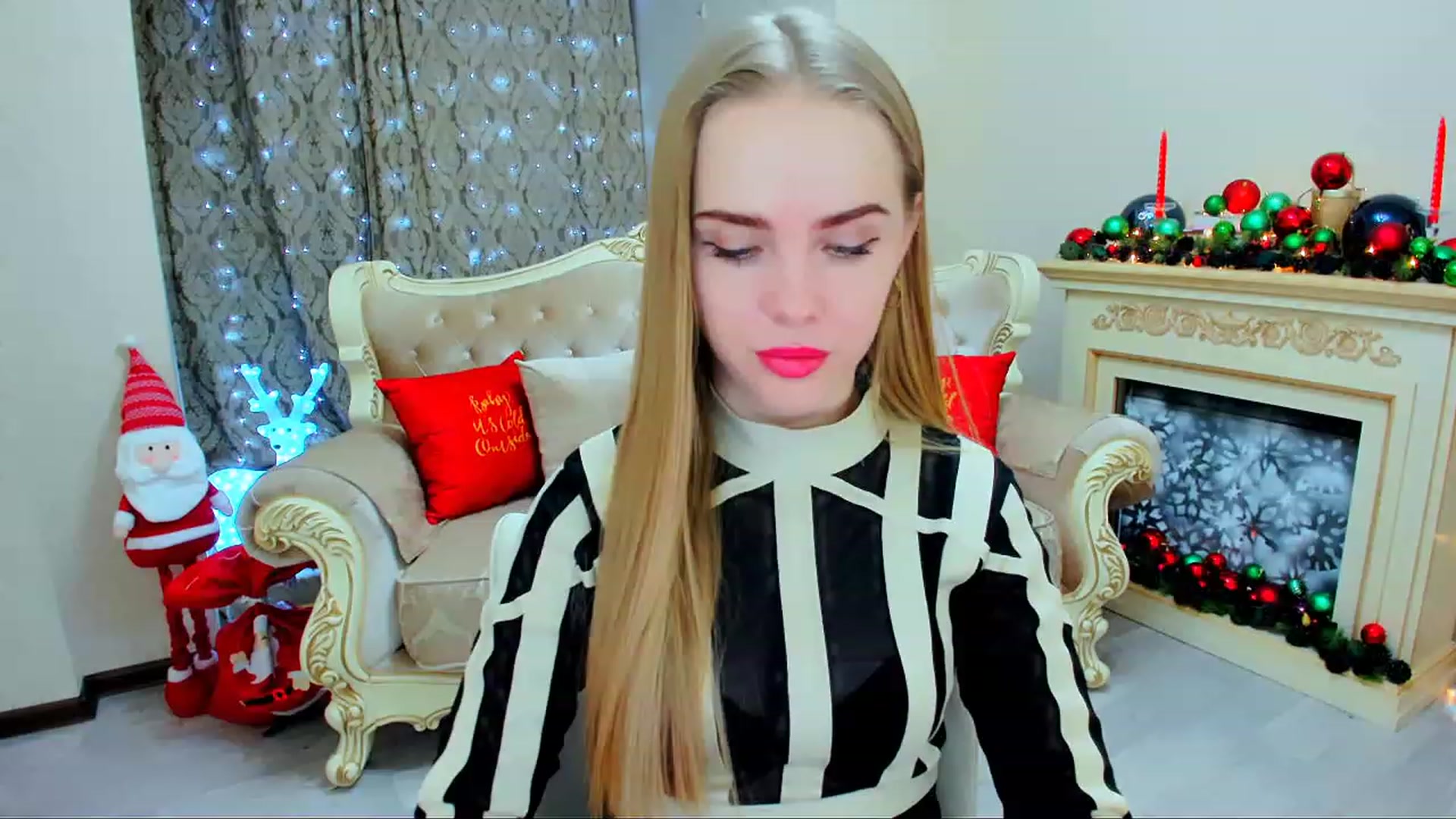 Gallery image thumbnail from ShowMeTheWay's myfreecams stream on, 12/07/2023, 13:38 image 7 of 20