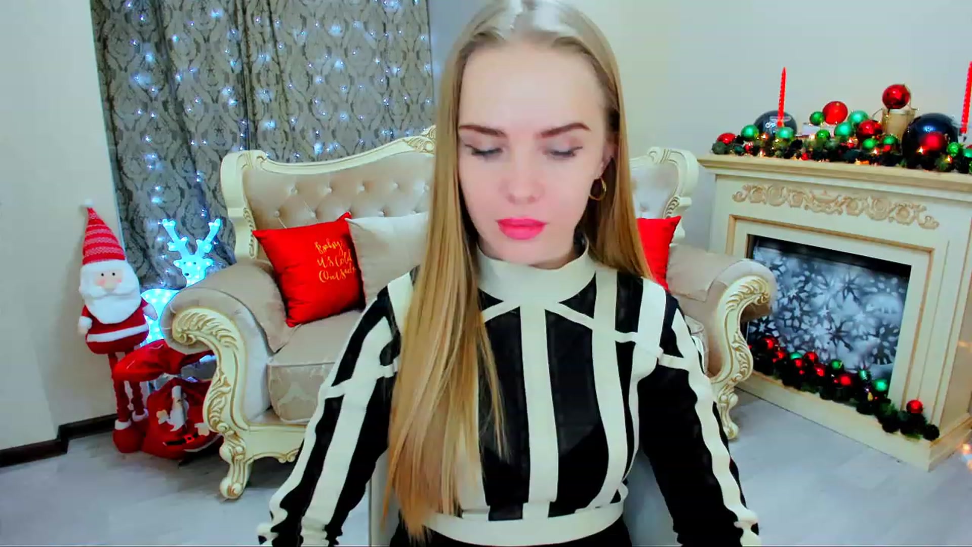 Gallery image thumbnail from ShowMeTheWay's myfreecams stream on, 12/07/2023, 14:27 image 11 of 20
