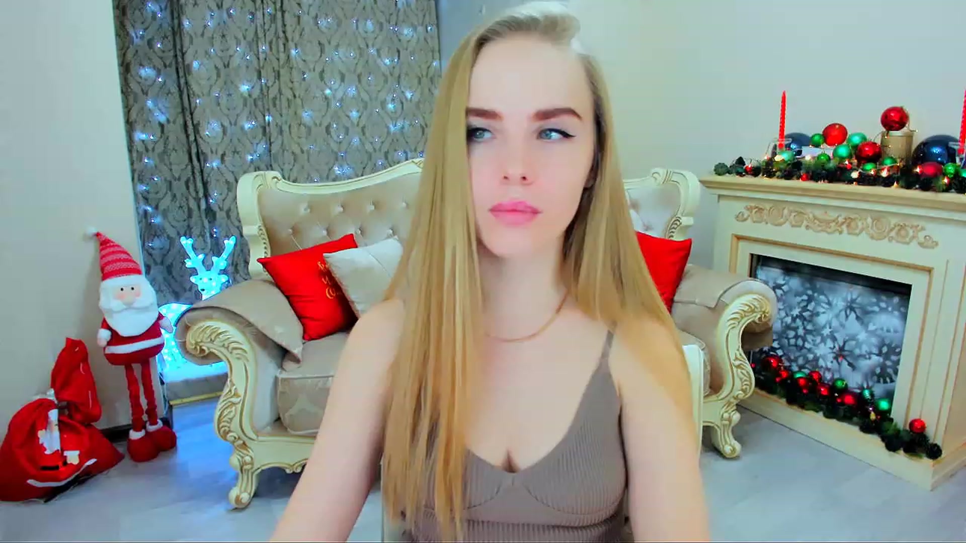 Gallery image thumbnail from ShowMeTheWay's myfreecams stream on, 12/09/2023, 12:49 image 5 of 20