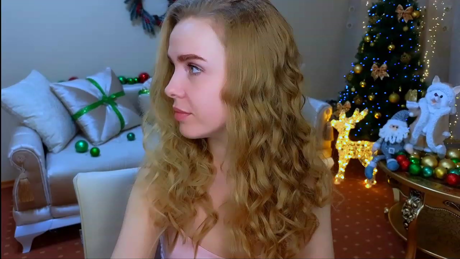 Gallery image thumbnail from ShowMeTheWay's myfreecams stream on, 12/10/2023, 11:53 image 3 of 20