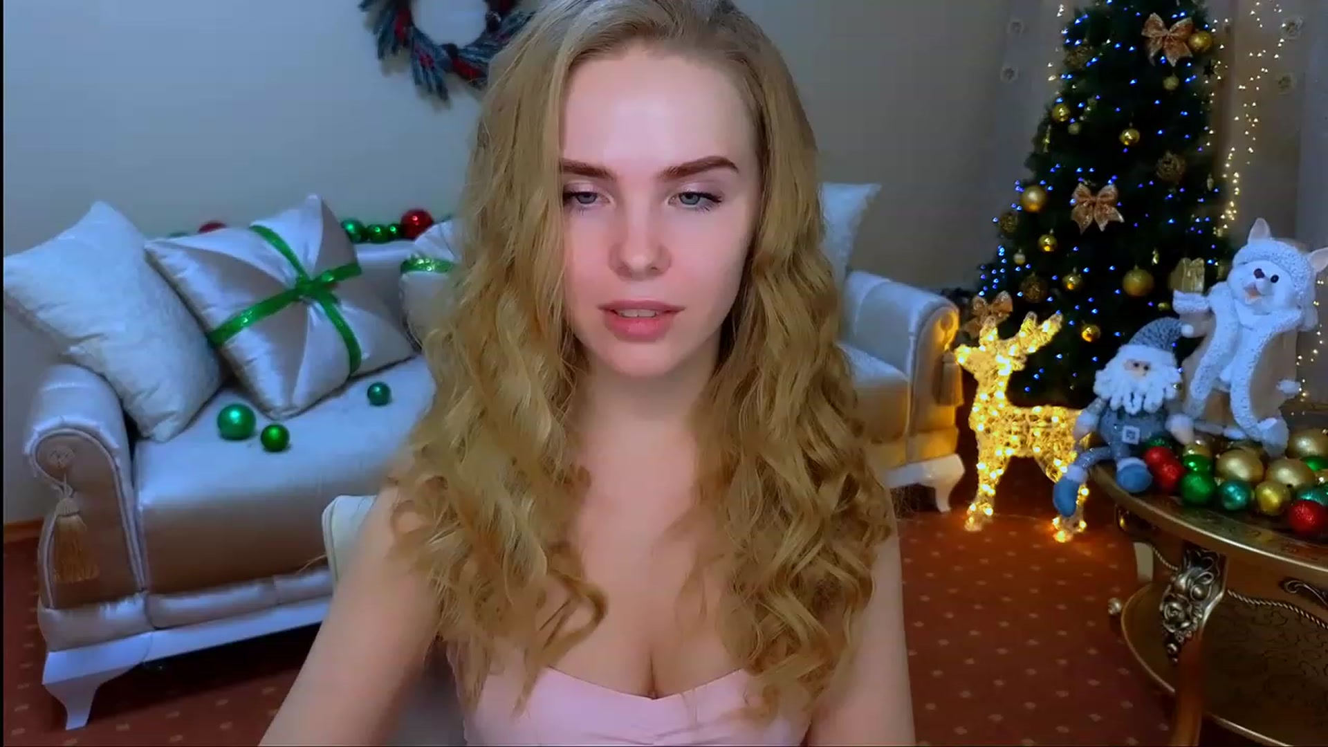 Gallery image thumbnail from ShowMeTheWay's myfreecams stream on, 12/10/2023, 11:53 image 11 of 20