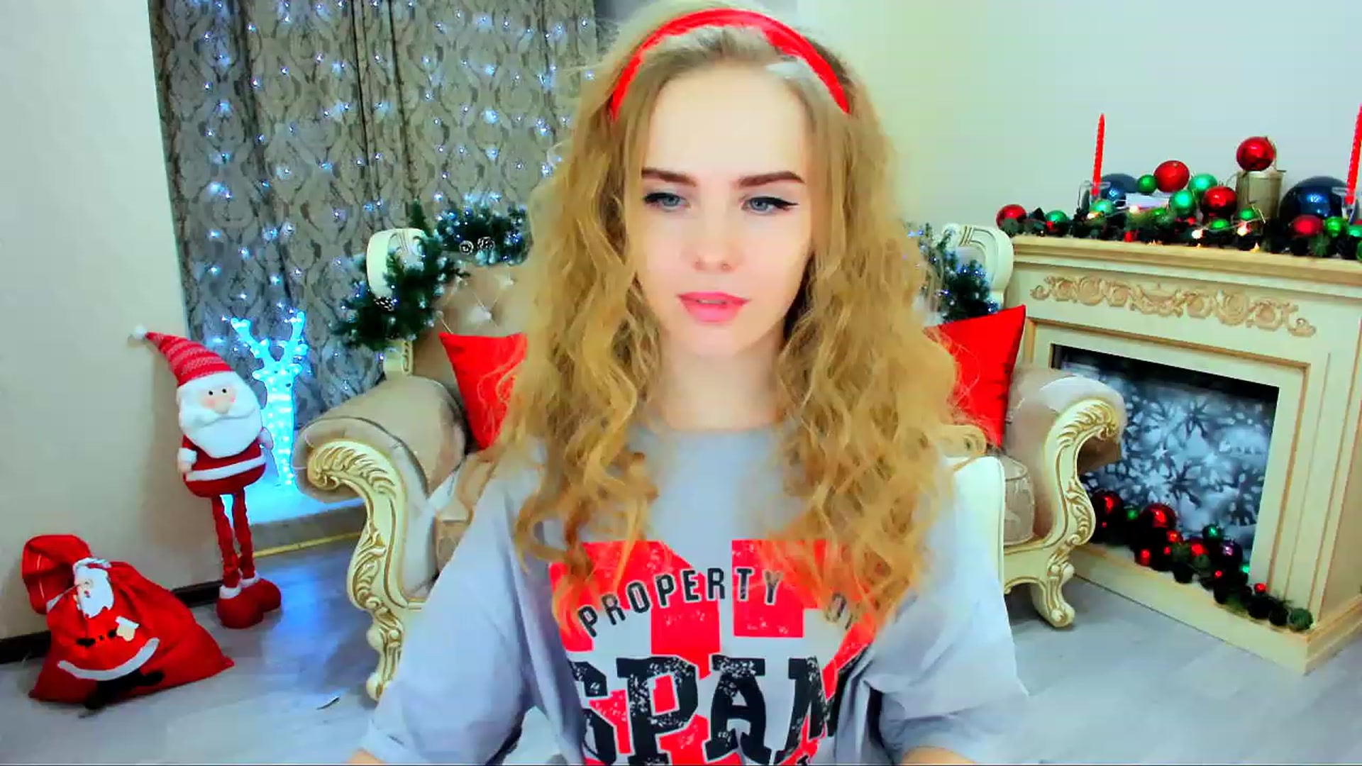 Gallery image thumbnail from ShowMeTheWay's myfreecams stream on, 12/15/2023, 12:32 image 19 of 20