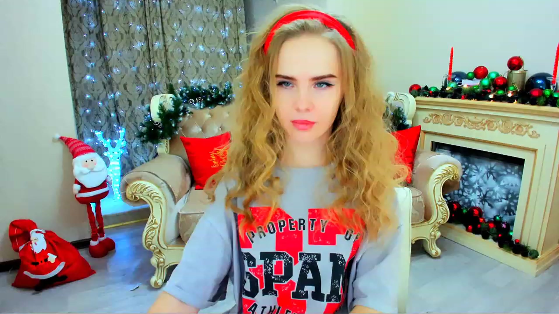 Gallery image thumbnail from ShowMeTheWay's myfreecams stream on, 12/15/2023, 12:32 image 10 of 20