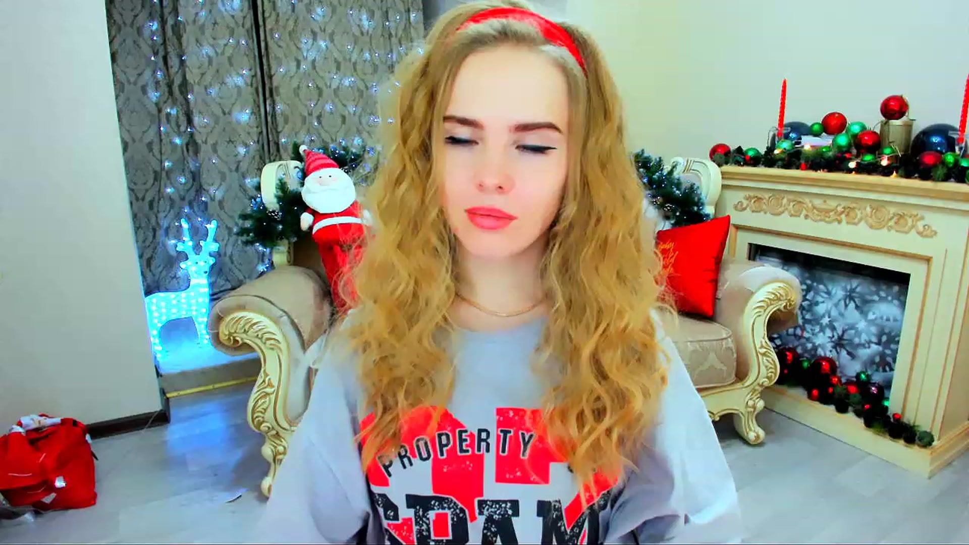 Gallery image thumbnail from ShowMeTheWay's myfreecams stream on, 12/15/2023, 13:55 image 17 of 20