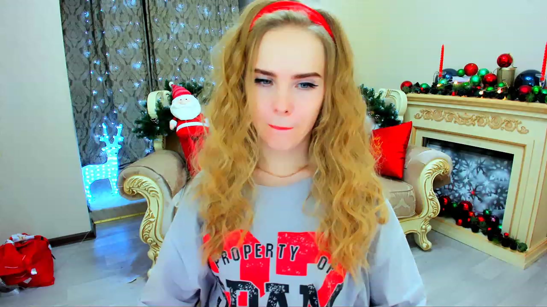 Gallery image thumbnail from ShowMeTheWay's myfreecams stream on, 12/15/2023, 13:55 image 12 of 20