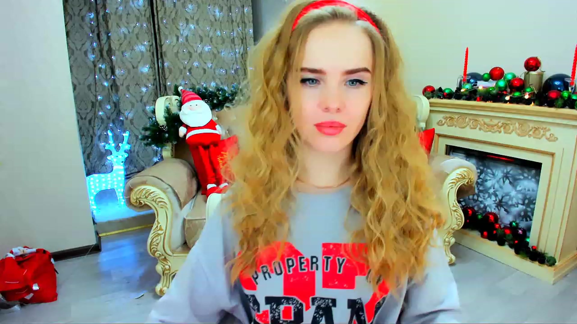 Gallery image thumbnail from ShowMeTheWay's myfreecams stream on, 12/15/2023, 13:55 image 8 of 20