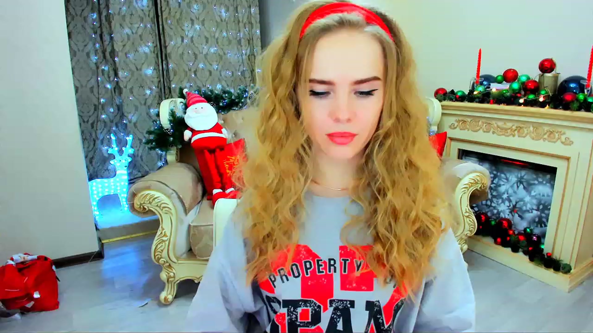 Gallery image thumbnail from ShowMeTheWay's myfreecams stream on, 12/15/2023, 13:55 image 7 of 20