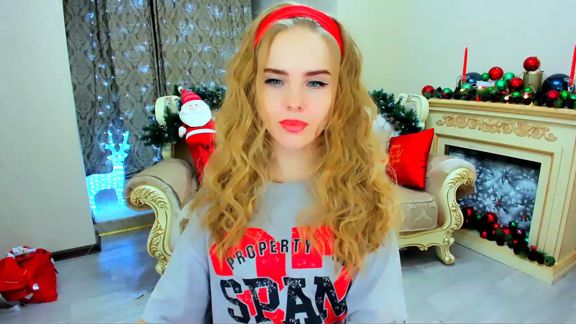 Gallery image thumbnail from ShowMeTheWay's myfreecams stream on, 12/15/2023, 15:49 image 11 of 20