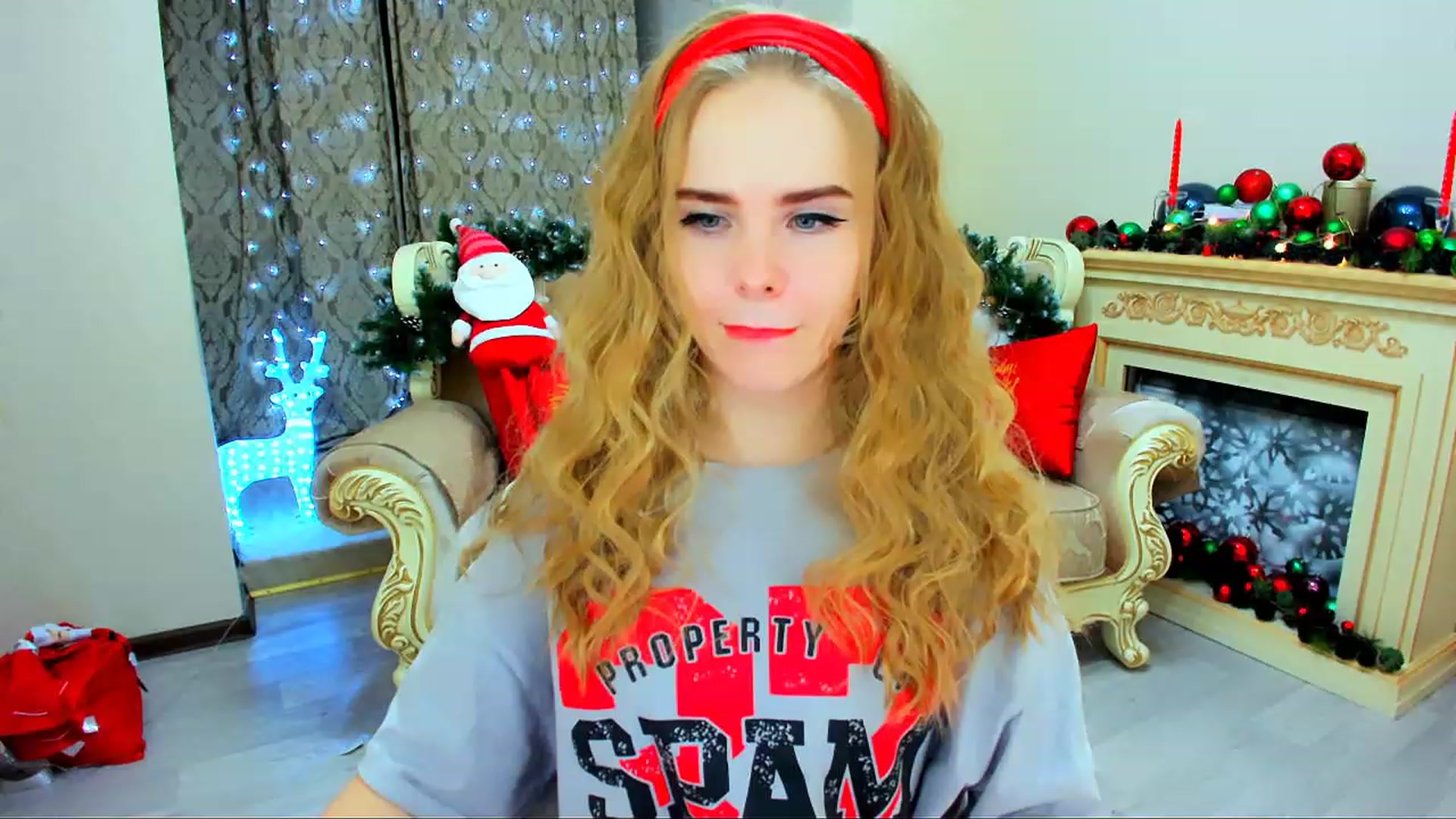 Gallery image thumbnail from ShowMeTheWay's myfreecams stream on, 12/15/2023, 15:49 image 16 of 20