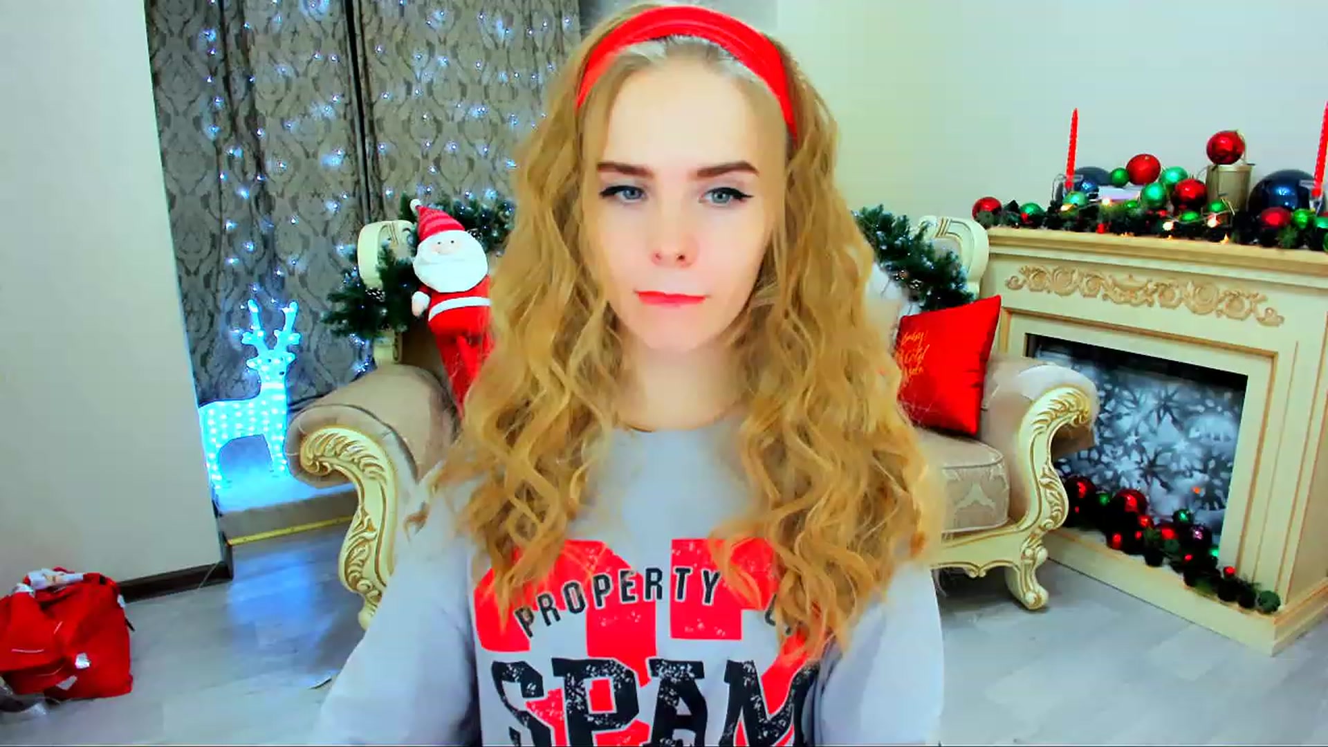 Gallery image thumbnail from ShowMeTheWay's myfreecams stream on, 12/15/2023, 15:49 image 10 of 20