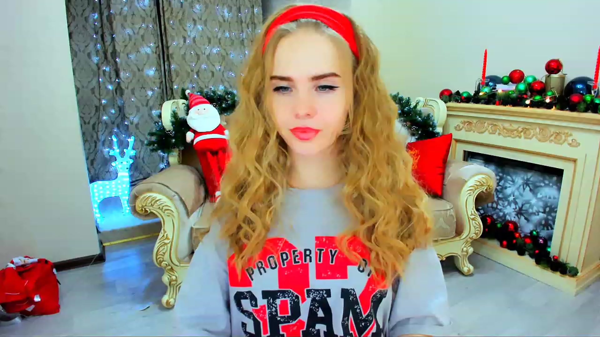 Gallery image thumbnail from ShowMeTheWay's myfreecams stream on, 12/15/2023, 15:49 image 8 of 20