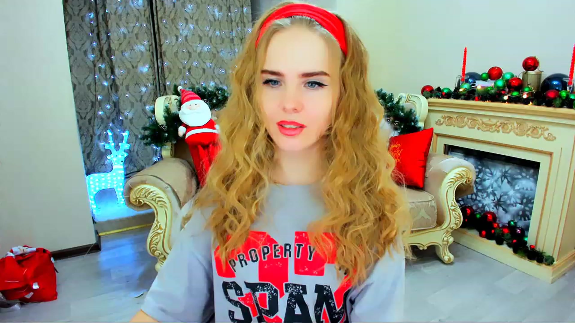 Gallery image thumbnail from ShowMeTheWay's myfreecams stream on, 12/15/2023, 15:49 image 15 of 20