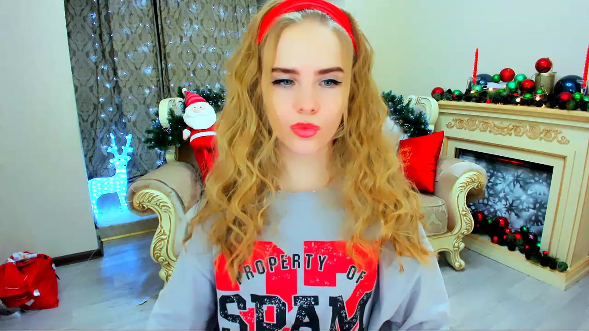 Gallery image thumbnail from ShowMeTheWay's myfreecams stream on, 12/15/2023, 15:49 image 2 of 20