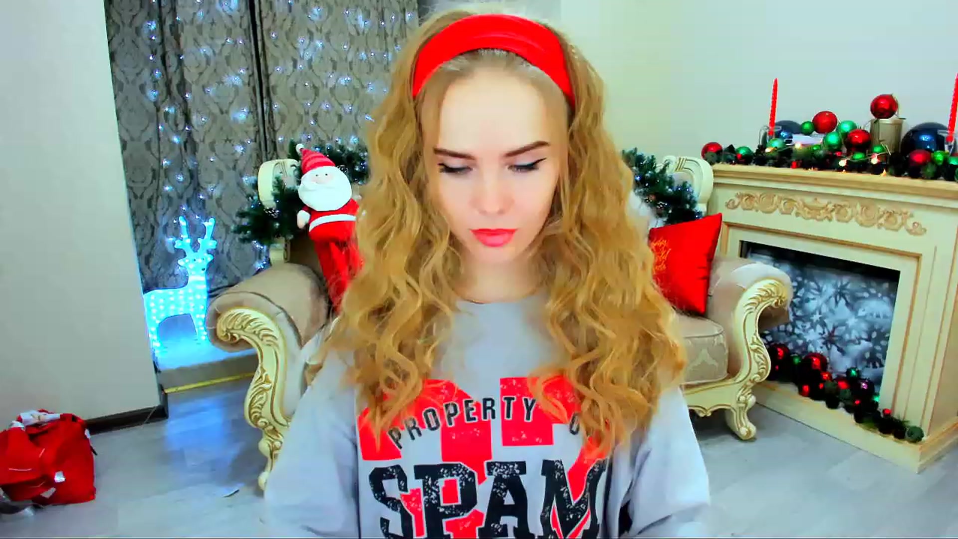 Gallery image thumbnail from ShowMeTheWay's myfreecams stream on, 12/15/2023, 15:49 image 9 of 20