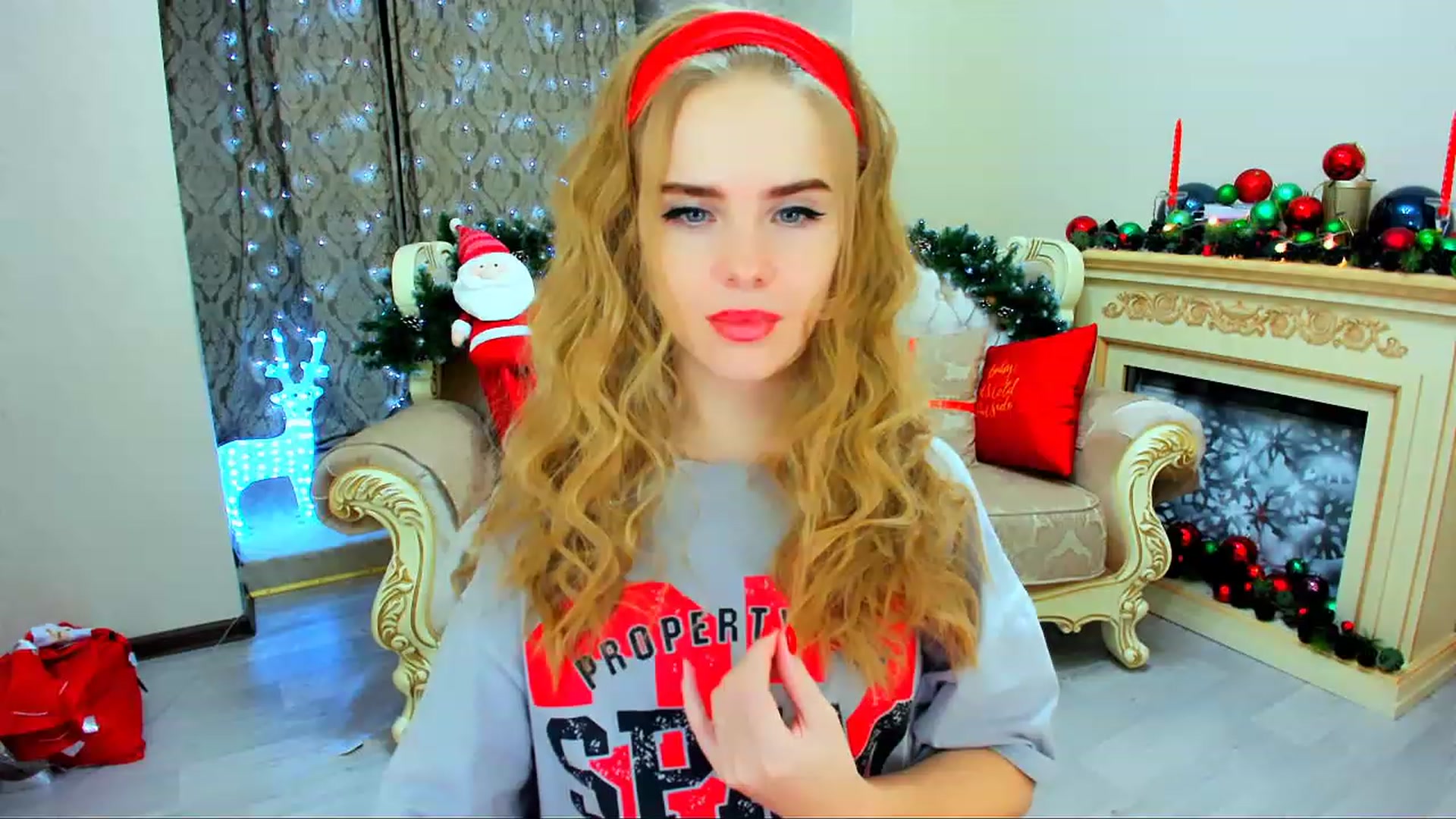 Gallery image thumbnail from ShowMeTheWay's myfreecams stream on, 12/15/2023, 15:49 image 6 of 20