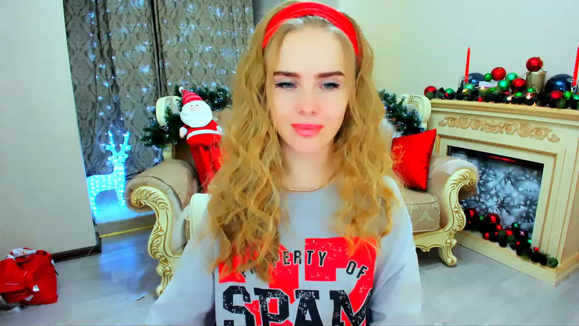 Gallery image thumbnail from ShowMeTheWay's myfreecams stream on, 12/15/2023, 16:36 image 15 of 20