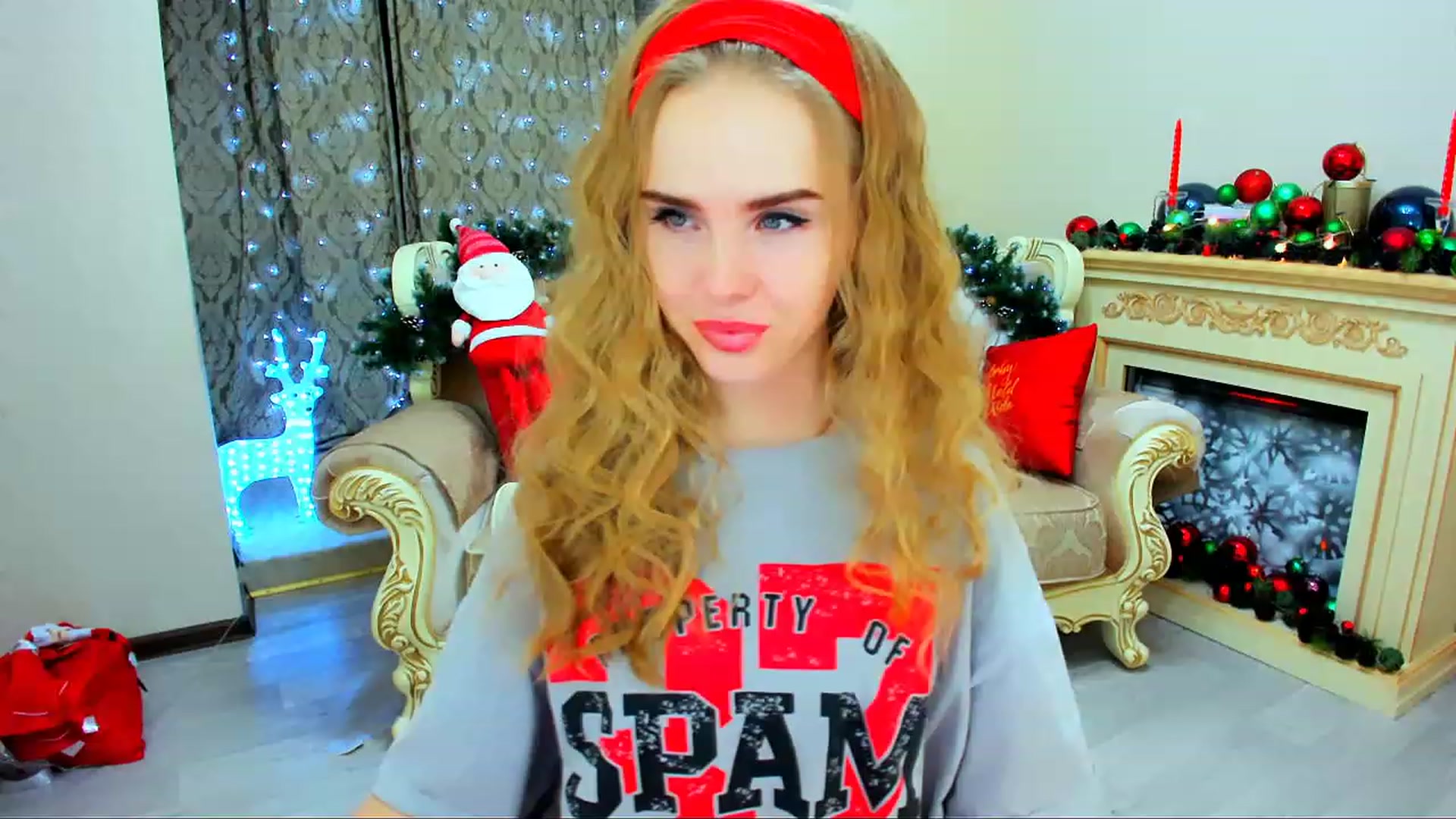 Gallery image thumbnail from ShowMeTheWay's myfreecams stream on, 12/15/2023, 16:36 image 5 of 20