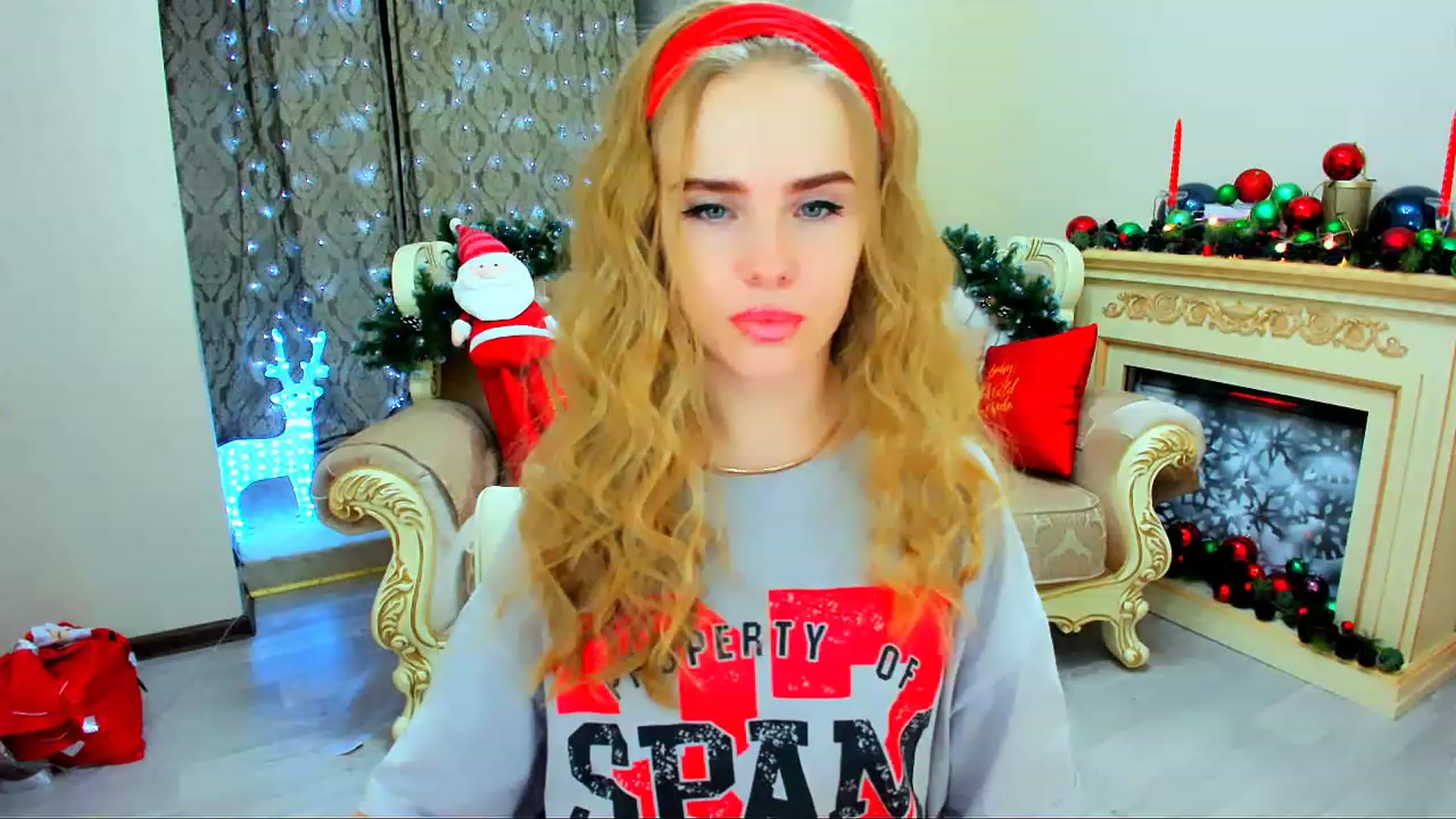 Gallery image thumbnail from ShowMeTheWay's myfreecams stream on, 12/15/2023, 16:36 image 10 of 20