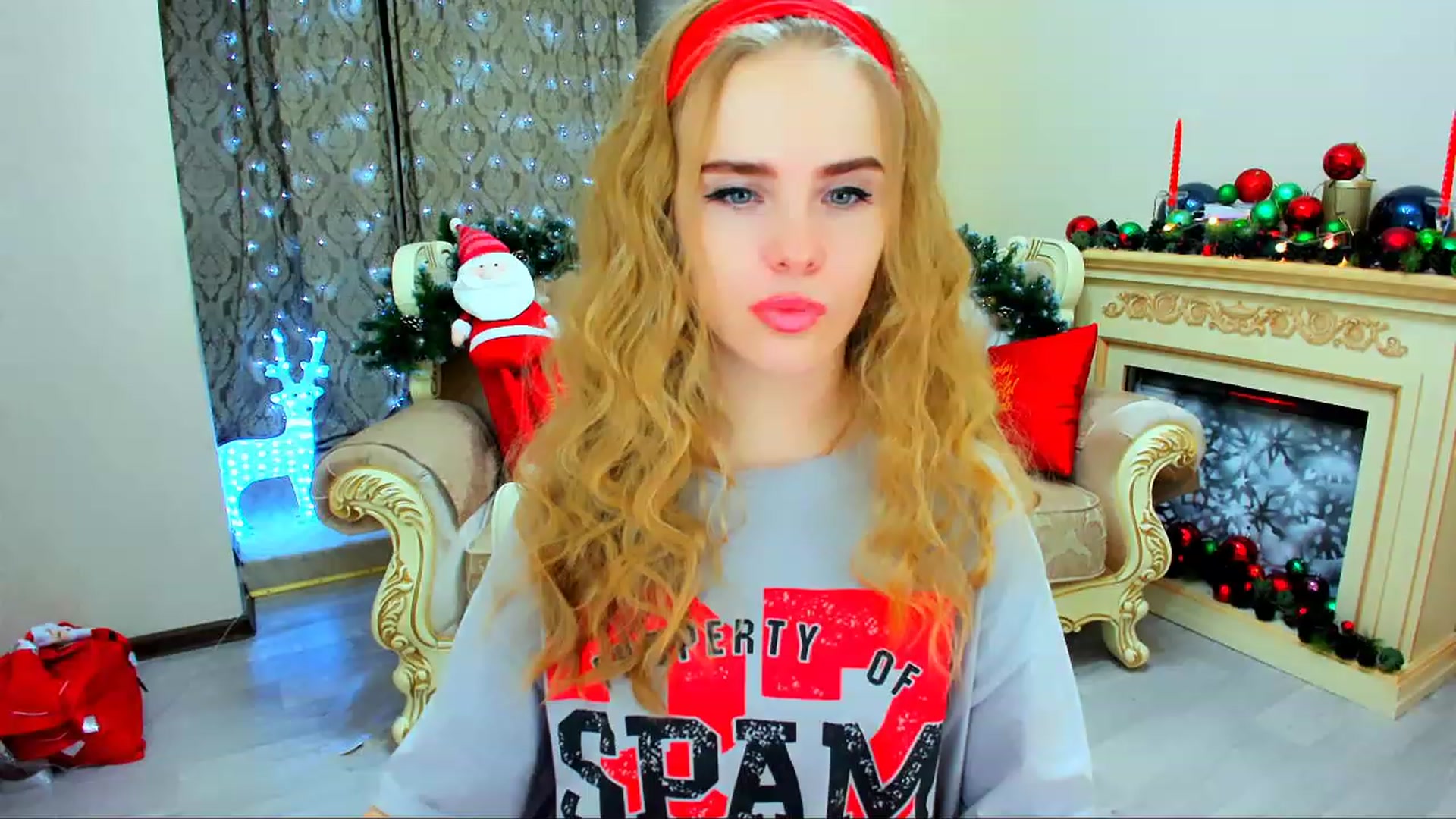 Gallery image thumbnail from ShowMeTheWay's myfreecams stream on, 12/15/2023, 16:36 image 7 of 20