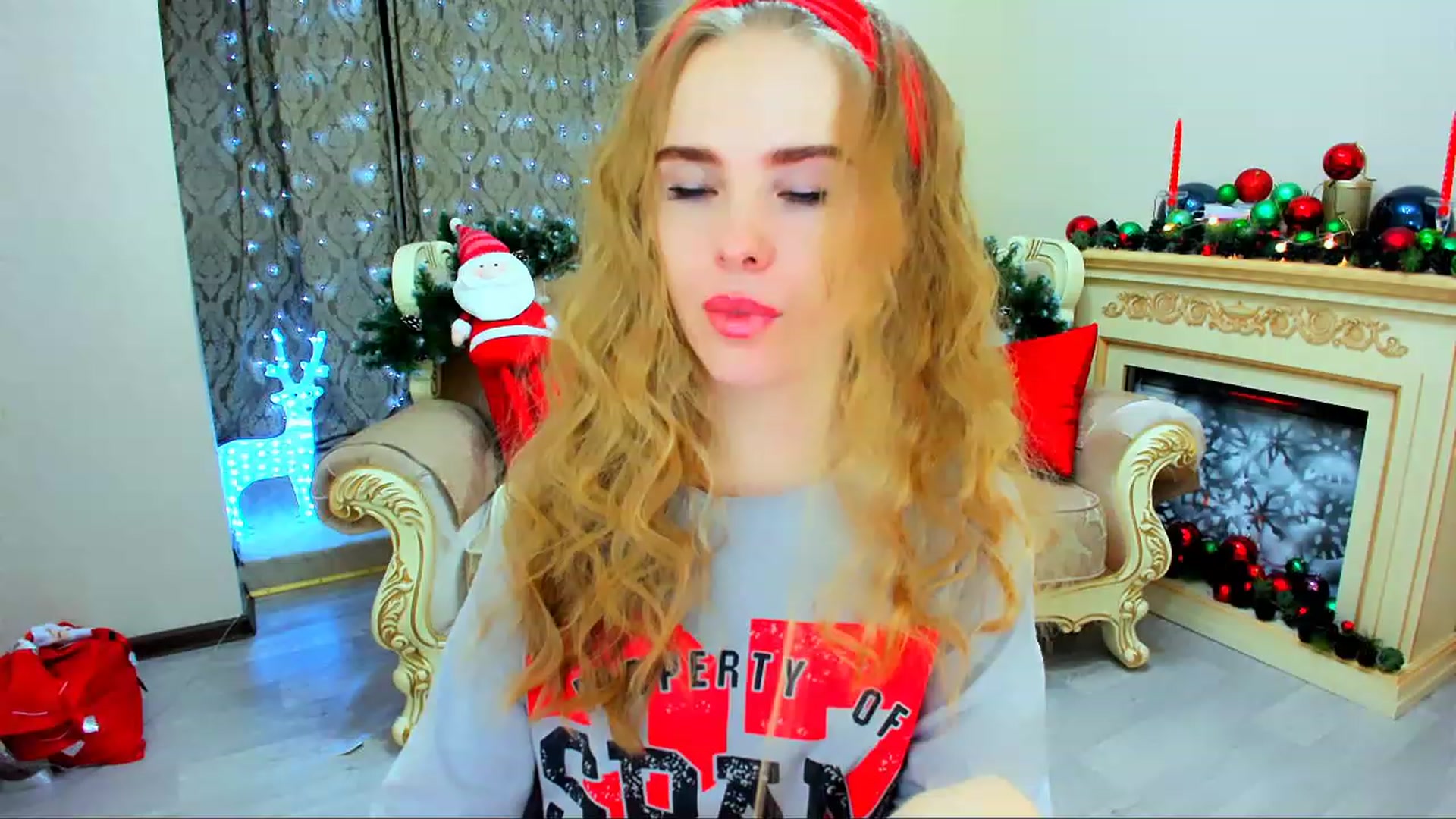 Gallery image thumbnail from ShowMeTheWay's myfreecams stream on, 12/15/2023, 16:36 image 4 of 20