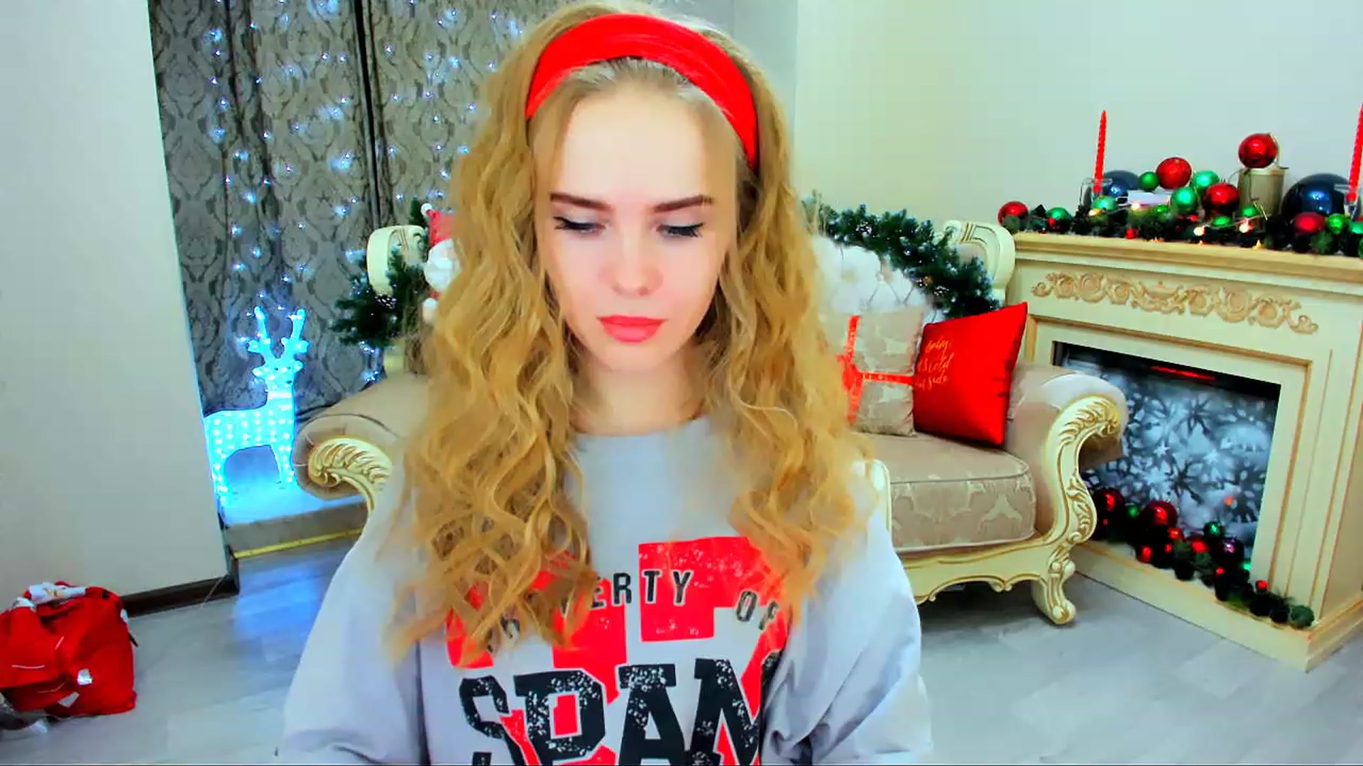 Gallery image thumbnail from ShowMeTheWay's myfreecams stream on, 12/15/2023, 17:23 image 7 of 20