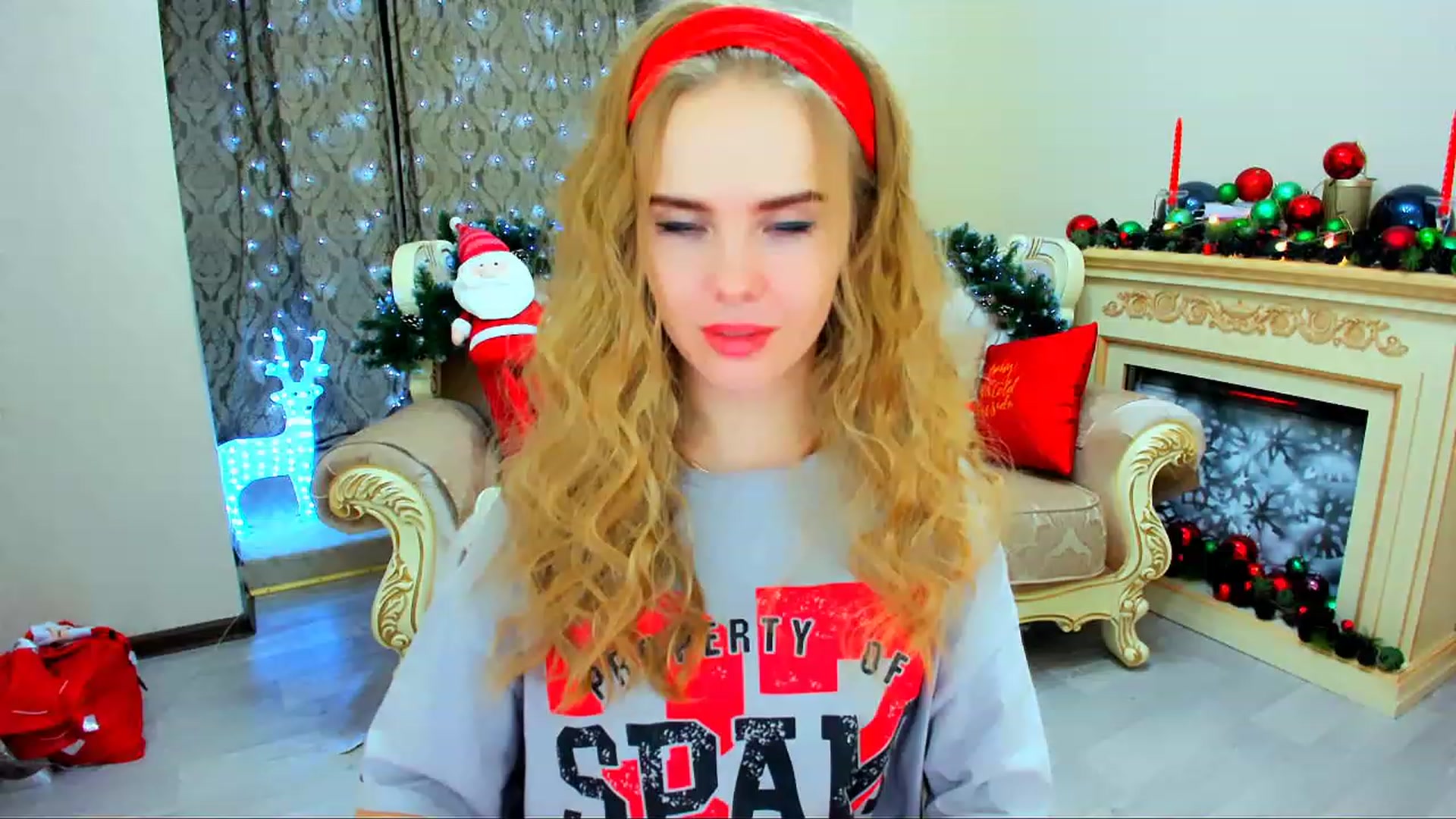 Gallery image thumbnail from ShowMeTheWay's myfreecams stream on, 12/15/2023, 17:23 image 17 of 20