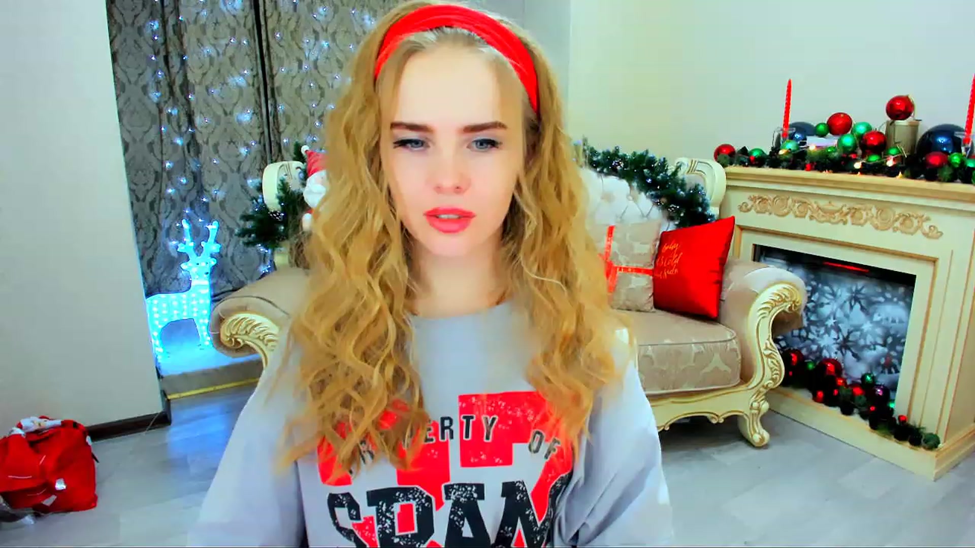 Gallery image thumbnail from ShowMeTheWay's myfreecams stream on, 12/15/2023, 17:23 image 5 of 20