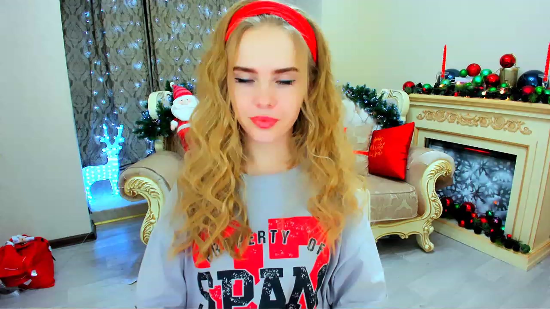 Gallery image thumbnail from ShowMeTheWay's myfreecams stream on, 12/15/2023, 17:23 image 4 of 20