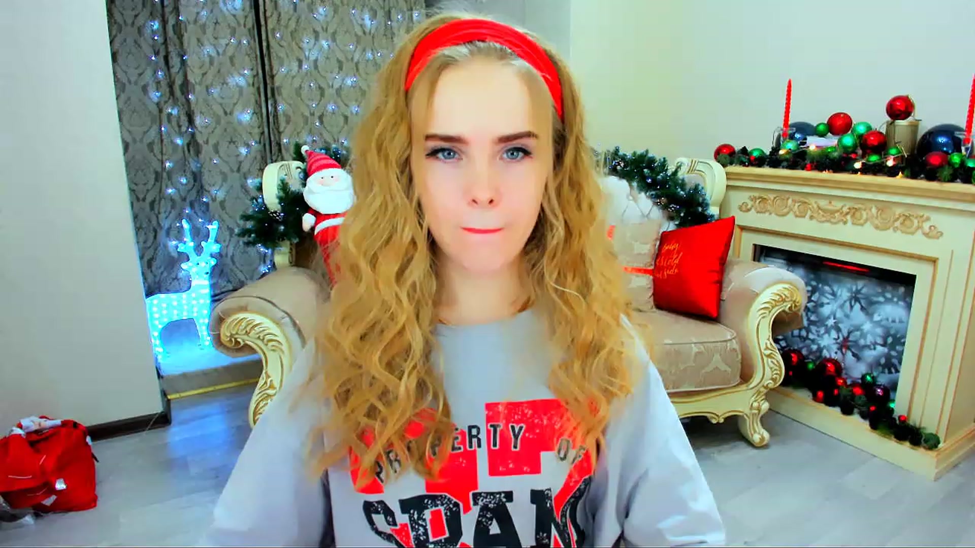 Gallery image thumbnail from ShowMeTheWay's myfreecams stream on, 12/15/2023, 17:23 image 12 of 20