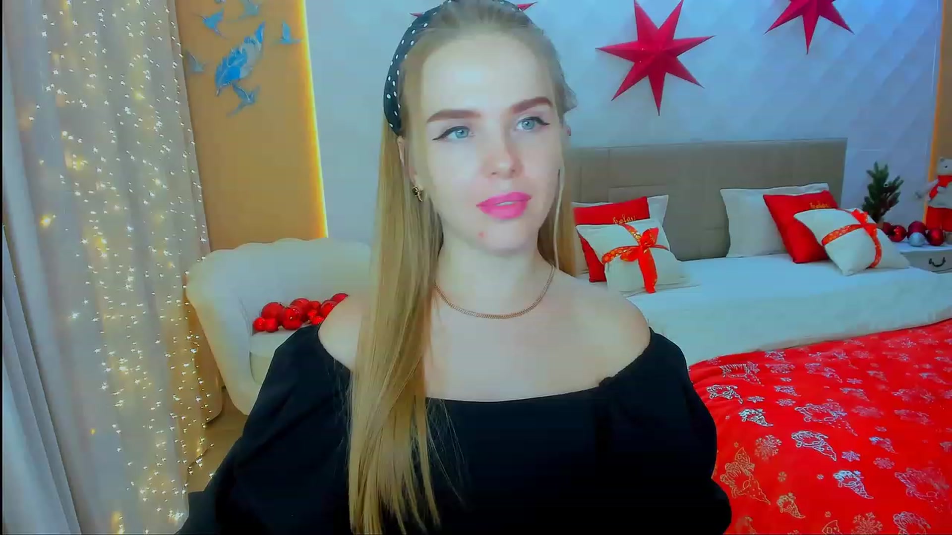 Gallery image thumbnail from ShowMeTheWay's myfreecams stream on, 12/17/2023, 13:46 image 20 of 20