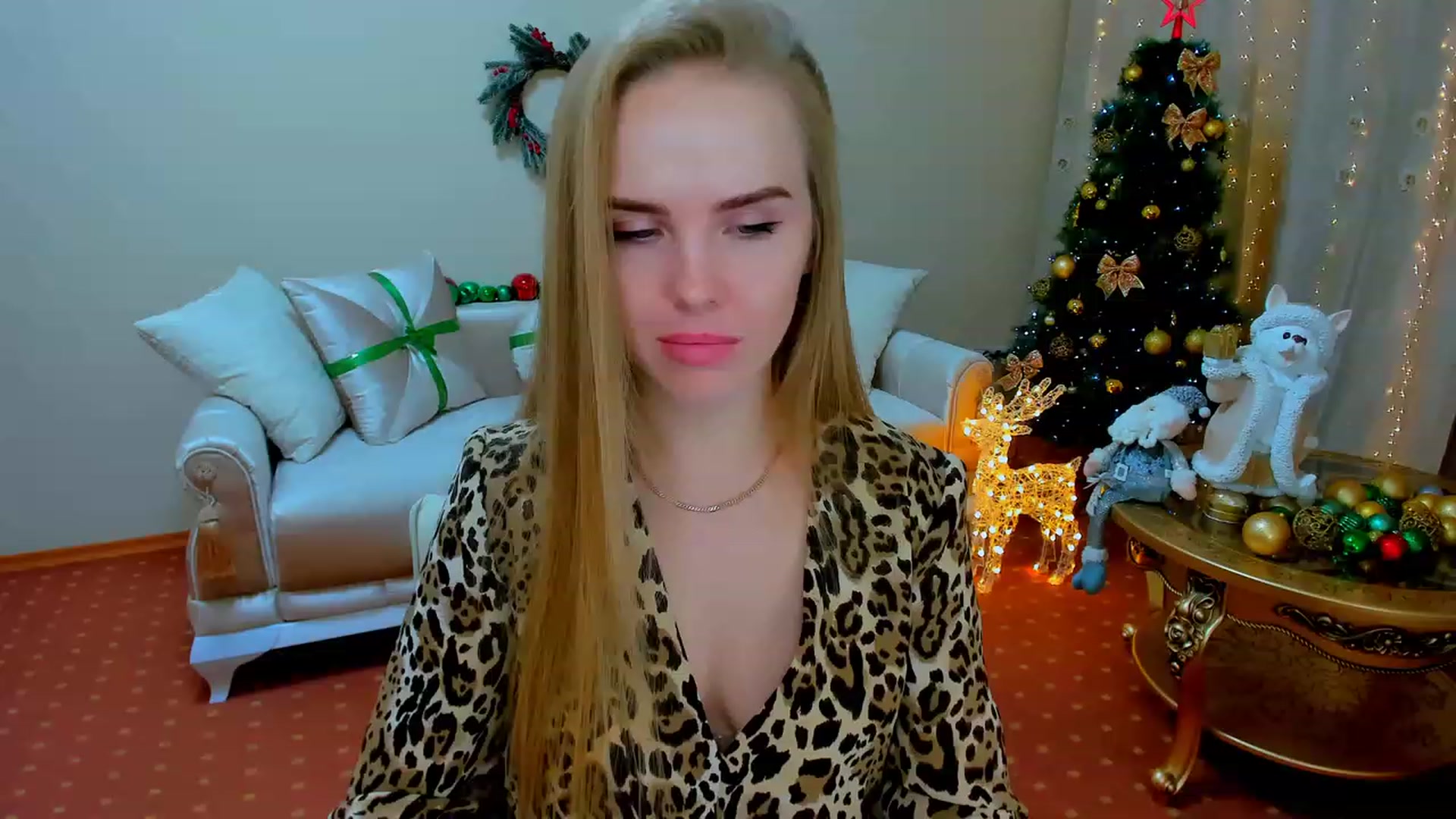 Gallery image thumbnail from ShowMeTheWay's myfreecams stream on, 12/21/2023, 15:56 image 3 of 20