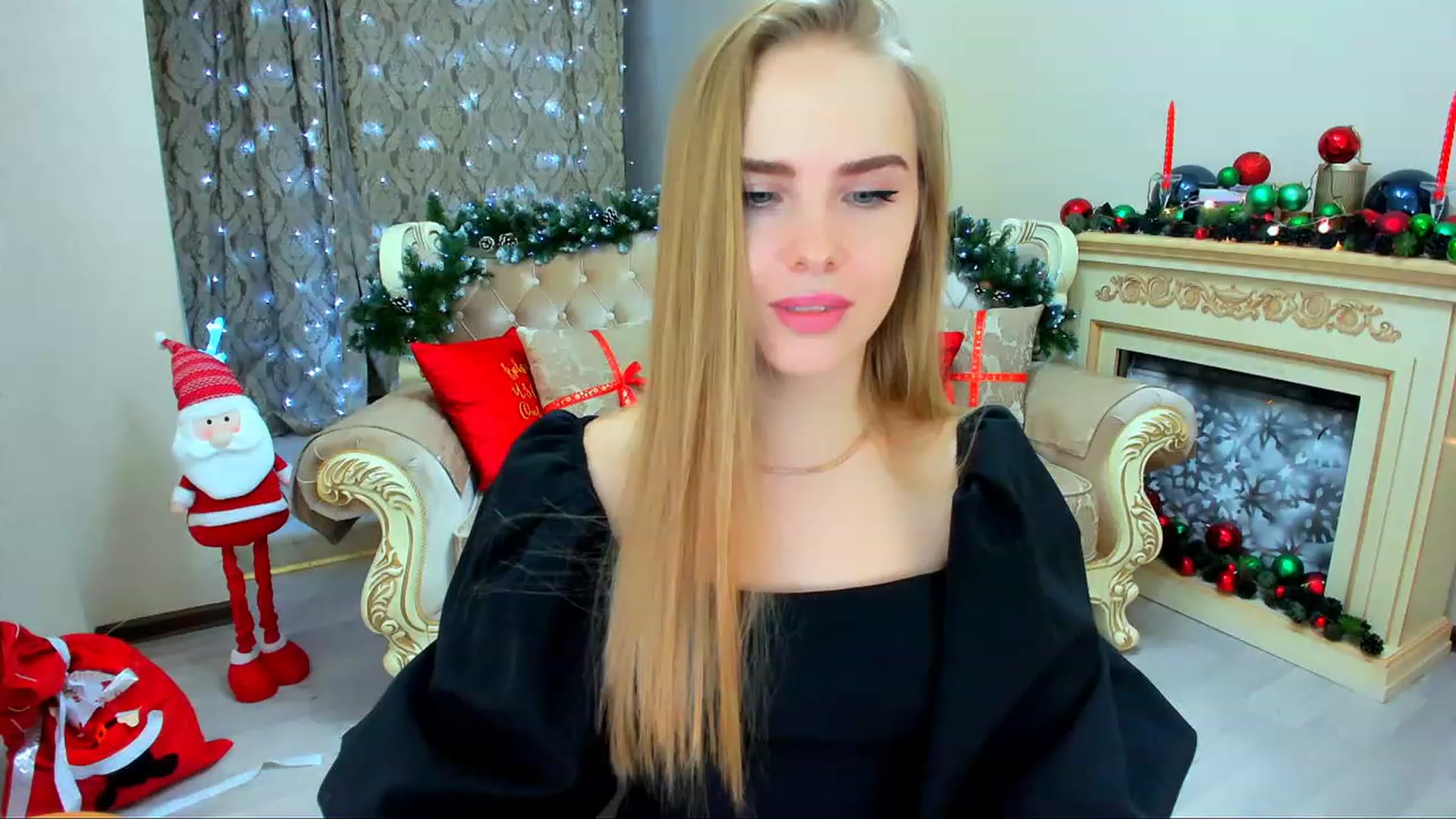 Gallery image thumbnail from ShowMeTheWay's myfreecams stream on, 12/22/2023, 12:46 image 18 of 20