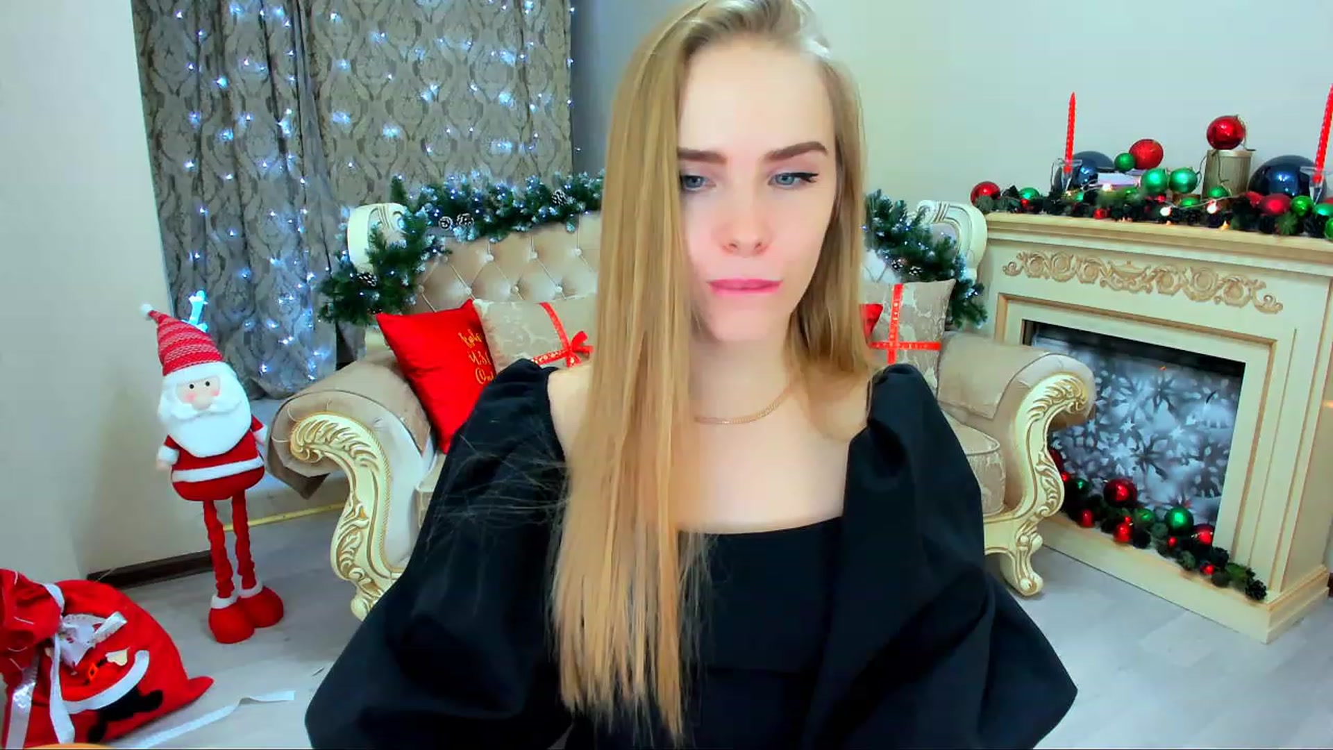 Gallery image thumbnail from ShowMeTheWay's myfreecams stream on, 12/22/2023, 12:46 image 17 of 20