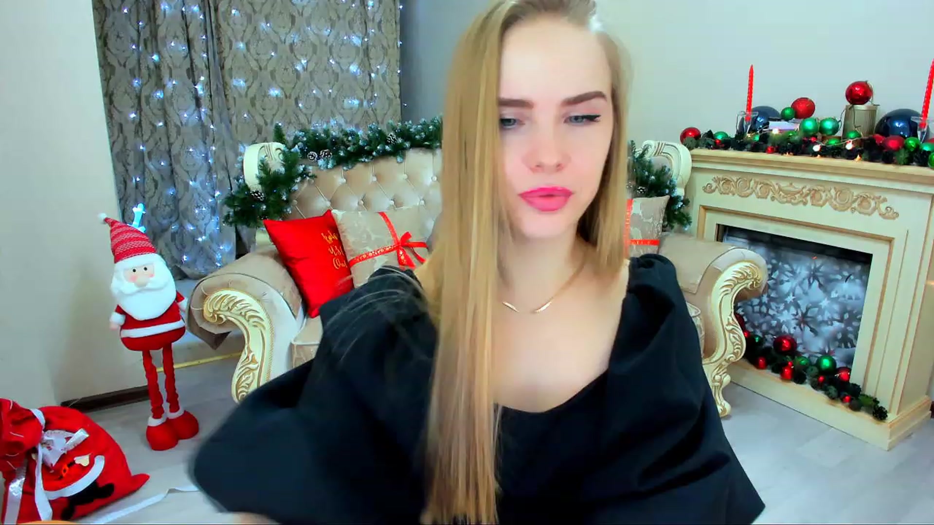 Gallery image thumbnail from ShowMeTheWay's myfreecams stream on, 12/22/2023, 14:09 image 10 of 20