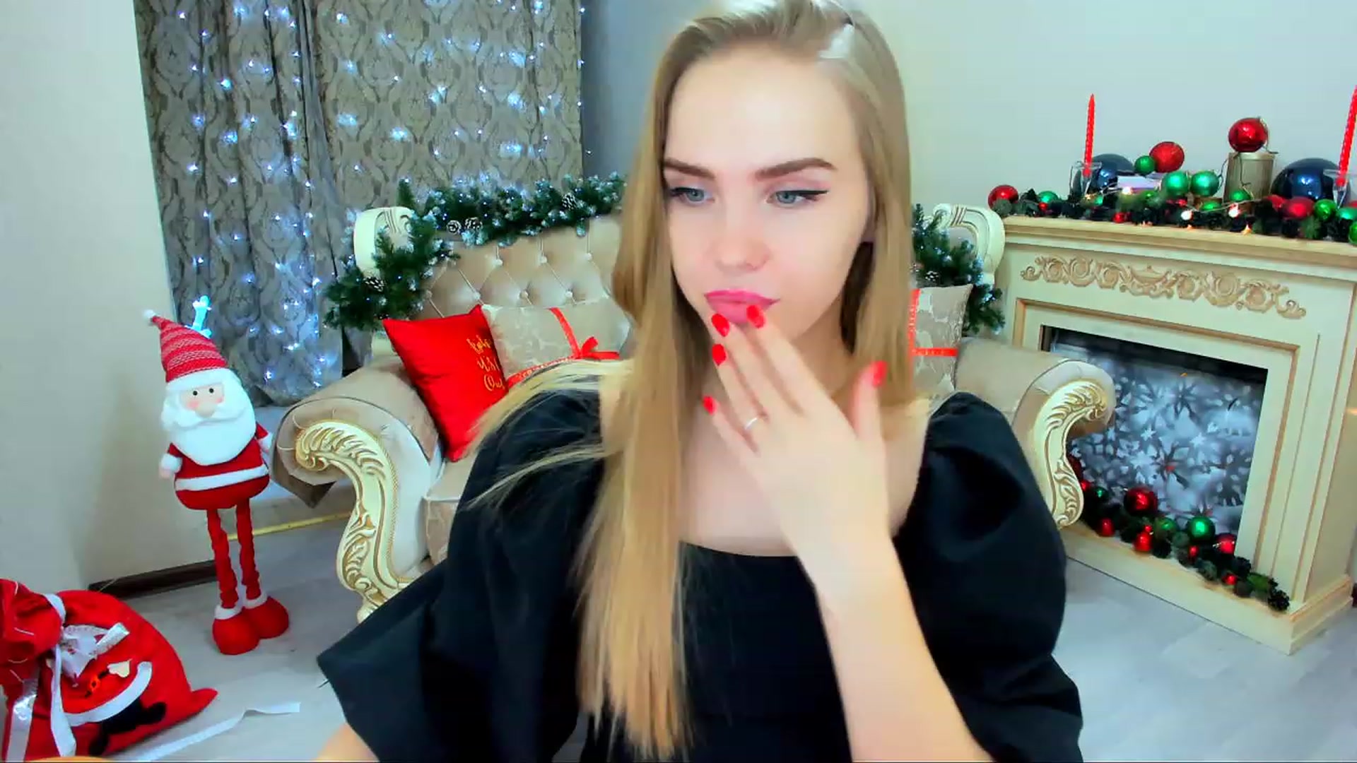 Gallery image thumbnail from ShowMeTheWay's myfreecams stream on, 12/22/2023, 14:09 image 17 of 20