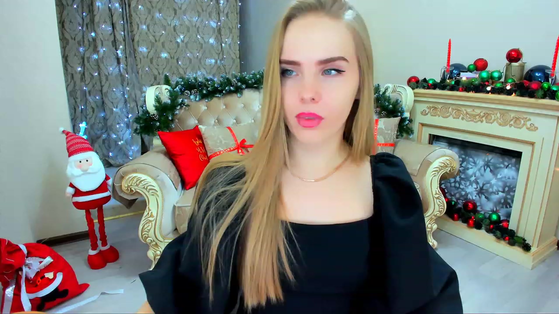 Gallery image thumbnail from ShowMeTheWay's myfreecams stream on, 12/22/2023, 14:09 image 7 of 20